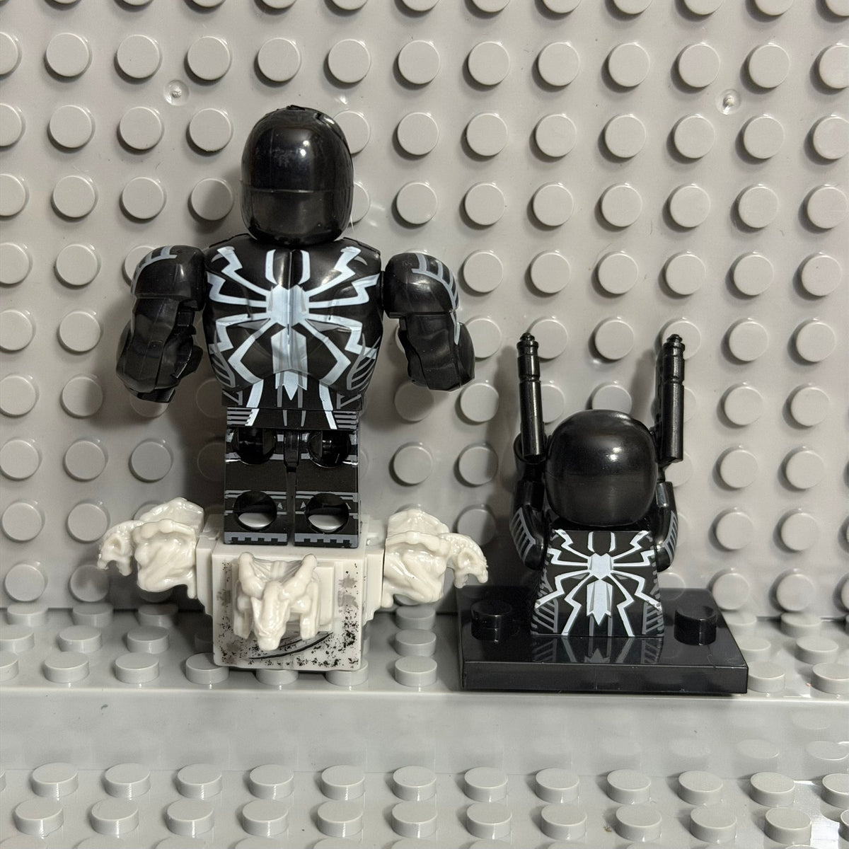 Venom Marvel Superhero minifigure Lego Compatible