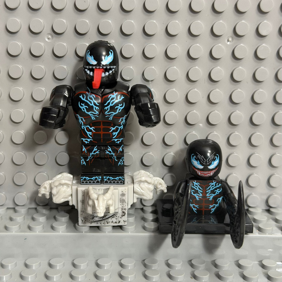 Venom Marvel Superhero minifigure Lego Compatible