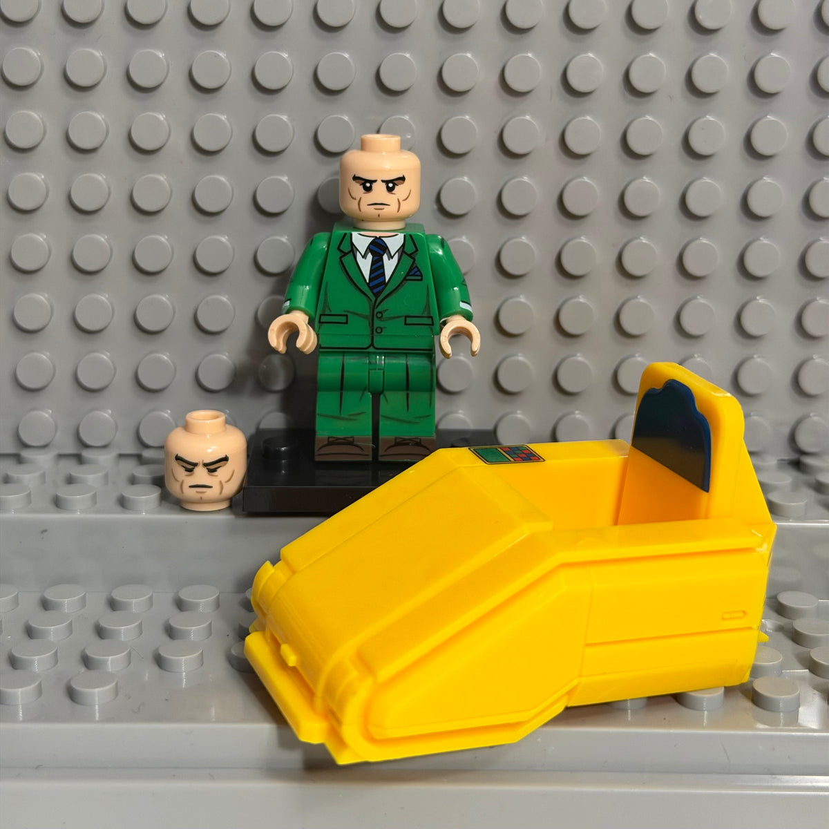 Professor X Marvel superhero minifigure 0941