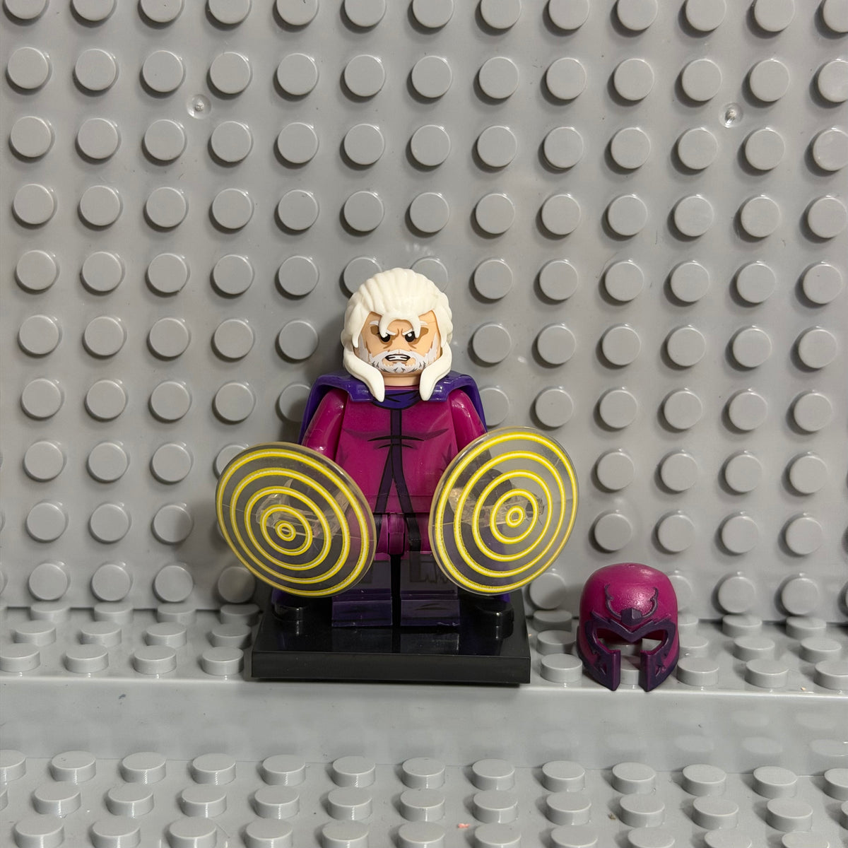 Magneto Marvel superhero minifigure 0955